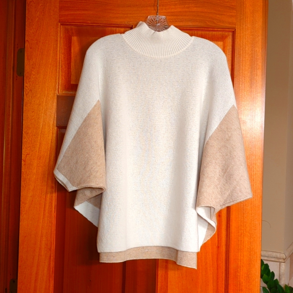 NEW Note di Anita Turtleneck Poncho